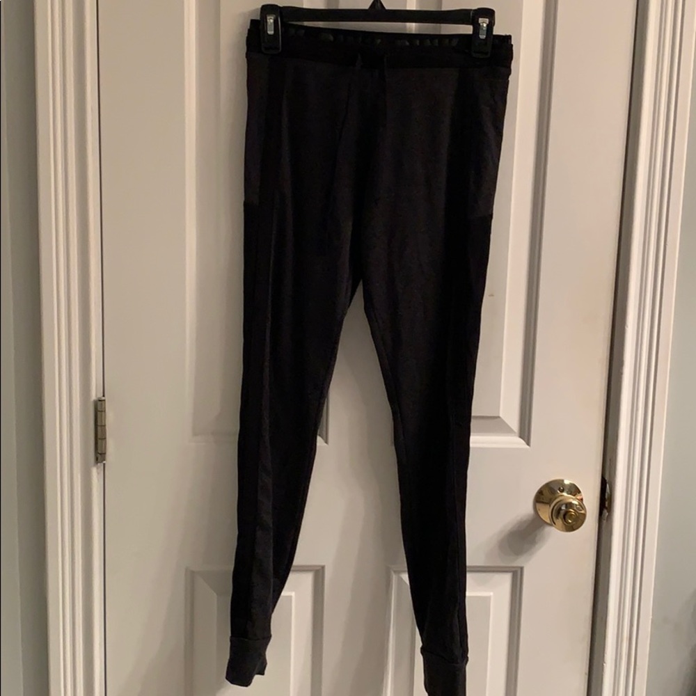NWOT-Victoria’s Secret Pink Yoga Pants